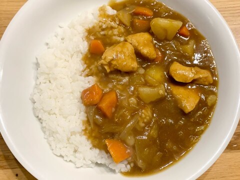 ストウブで☆鶏むね肉のカレーライス